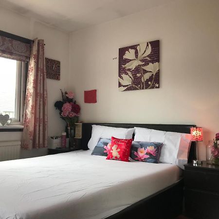 Spacious House 15Min To Canary Wharf/O2/Excel/Central Лондон Екстериор снимка