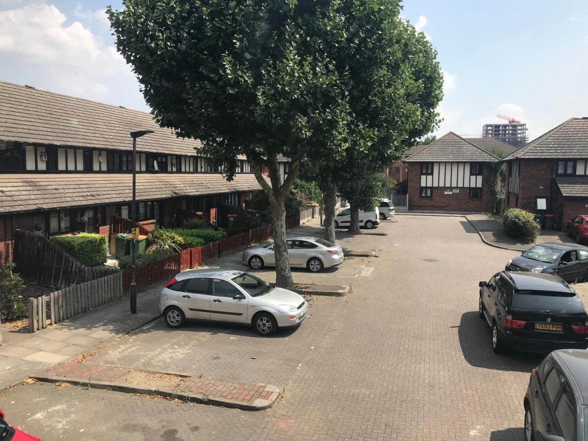 Spacious House 15Min To Canary Wharf/O2/Excel/Central Лондон Екстериор снимка